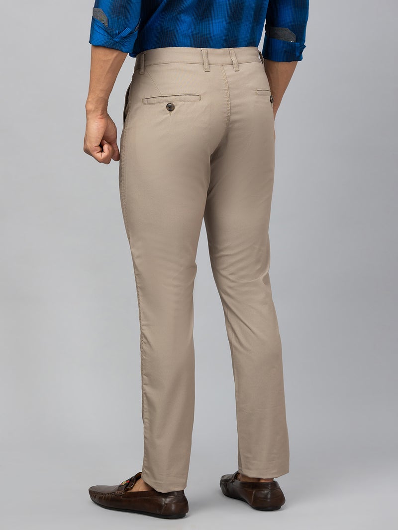 Globus Men Brown Solid Cotton Casual Slim Fit Chinos - Image 3